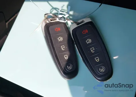 2013 Ford Escape Titanium из США, поврежденный, VIN 1FMCU0J97DUD36219